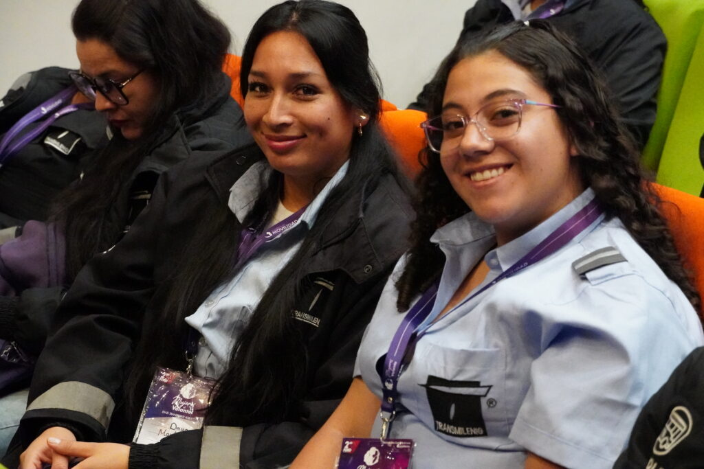 Mujeres al volante