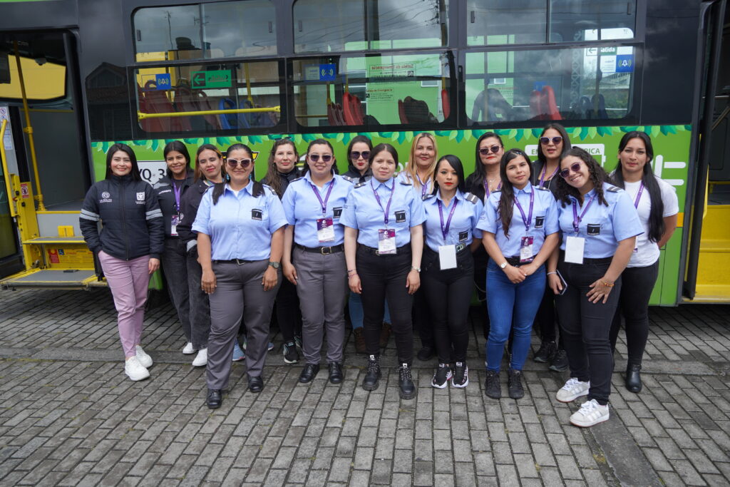 Mujeres al volante